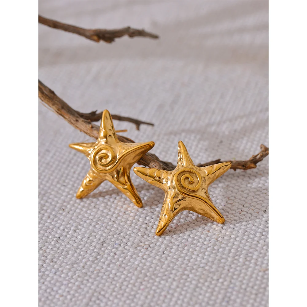 Star Golden Stud Earrings