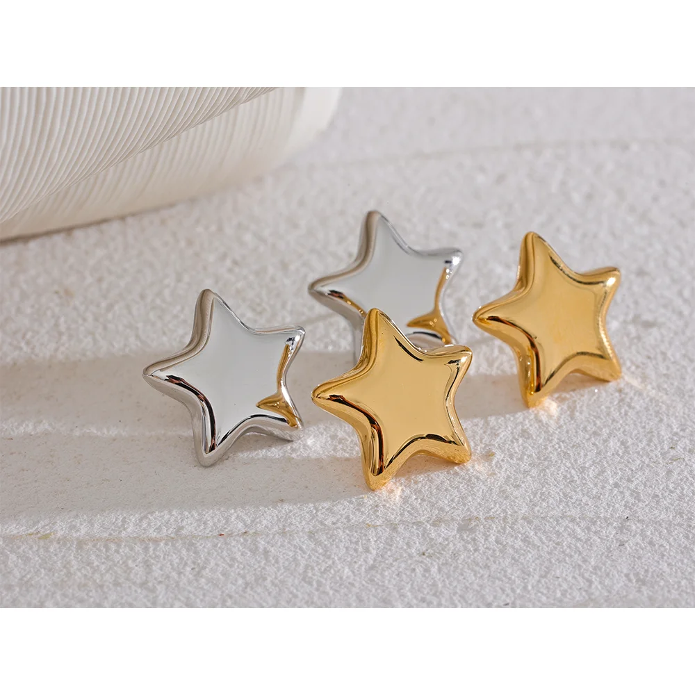 Star Small Stud Earrings